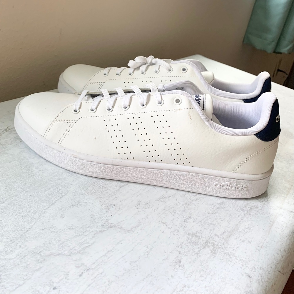 Adidas Advantage Men's Size 13 White Navy Sneakers Cloudfoam NWT F36423